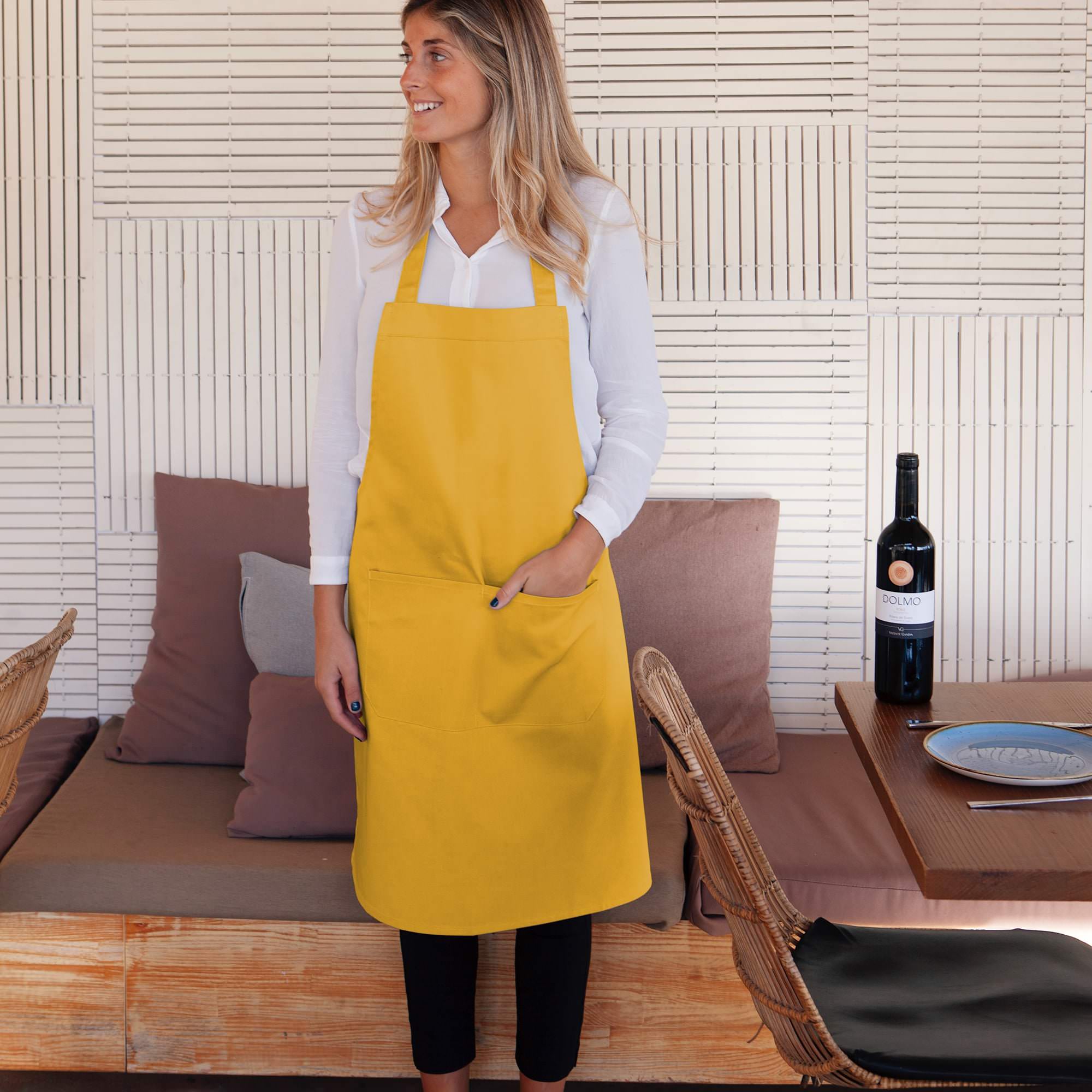 HS8073EU_Link-Kitchen-Wear_Hobby-Pocket-Apron_Main-image-R11-L