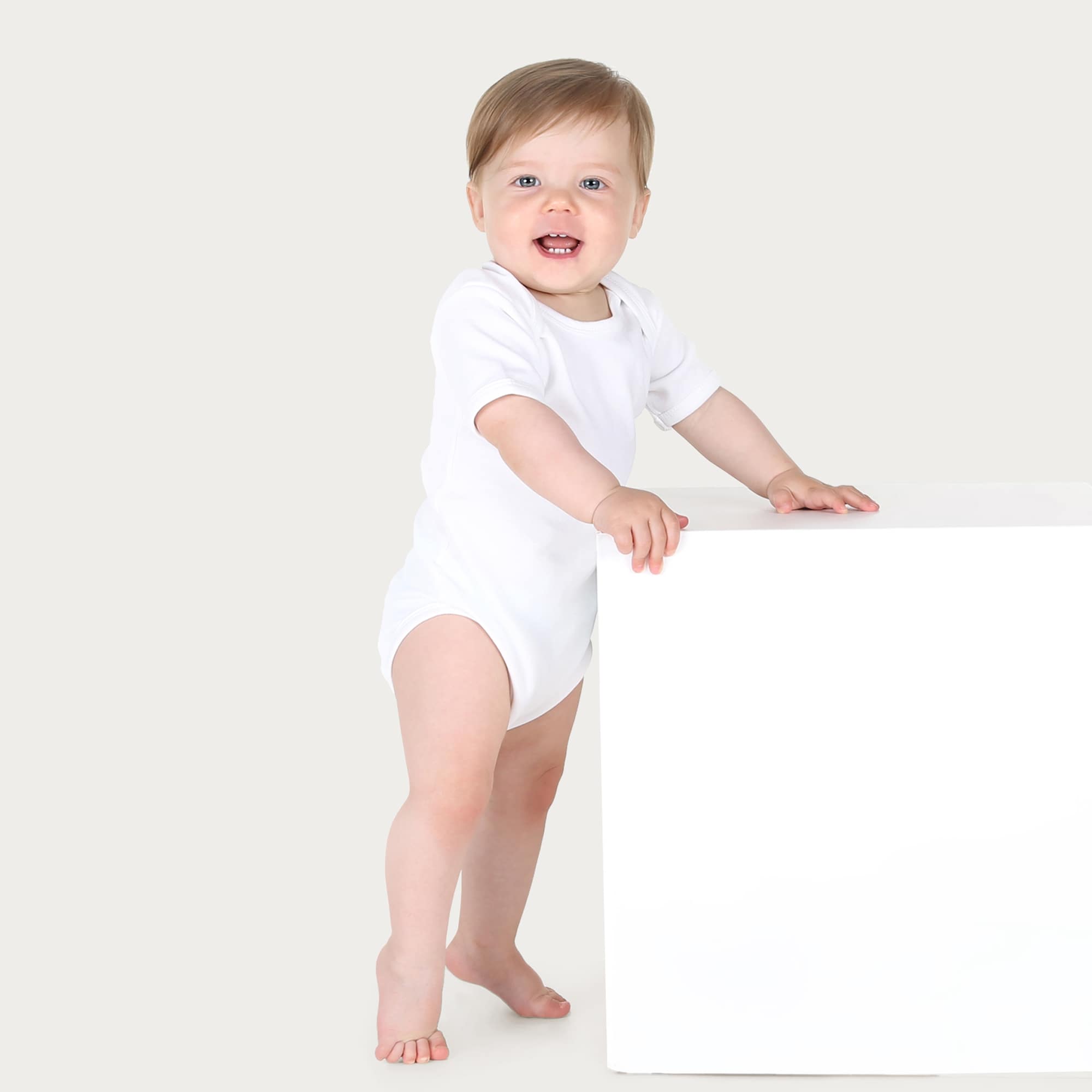 ROM40_Link-Kids-Wear_Bodysuit-Short-Sleeve_Main-image-R11-L