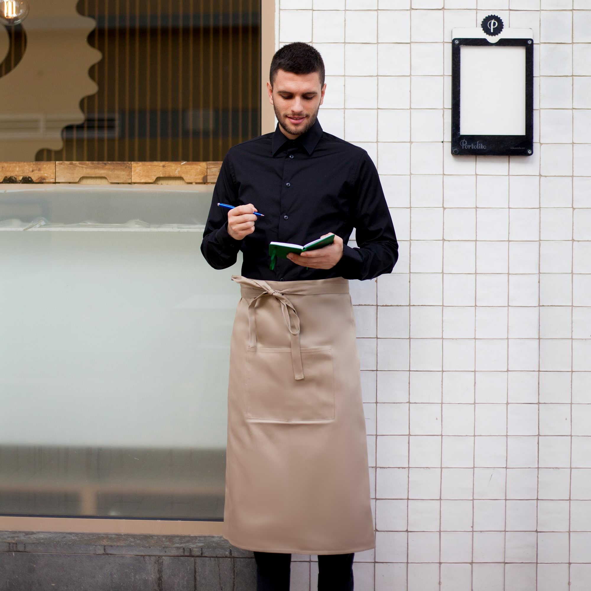 TS8090_Link-Kitchen-Wear_Terrace-Apron_Main-image-R11-L